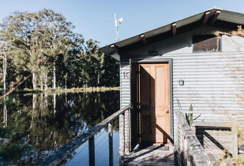 חדר סטודיו סטנדרד, Worrowing Jervis Bay