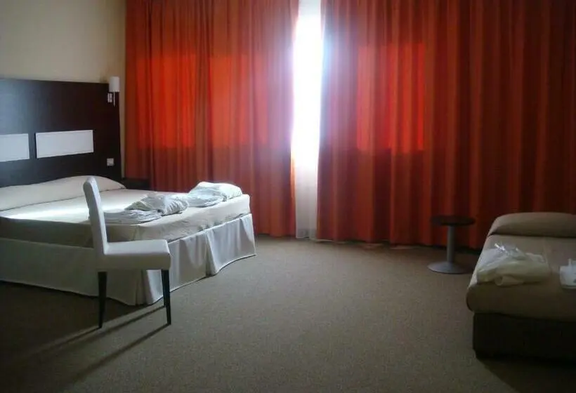 スタンダードトリプルルーム, Santa Loja Hotel Residence