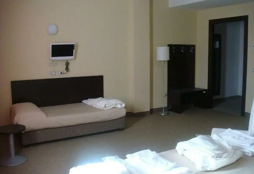スタンダードトリプルルーム, Santa Loja Hotel Residence