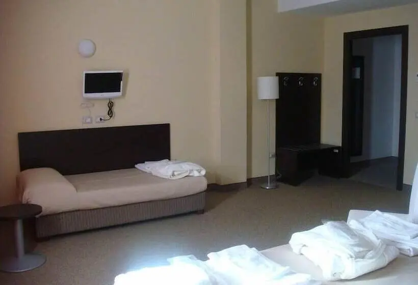 スタンダードトリプルルーム, Santa Loja Hotel Residence
