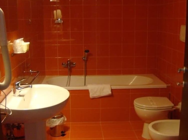 غرفة قياسية ثلاثية, Santa Loja Hotel Residence