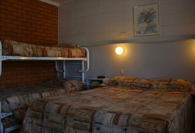 패밀리 룸, Tweed River Motel