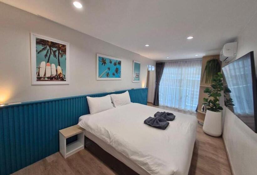 デラックススイート, Otter House Aonang Soi 13