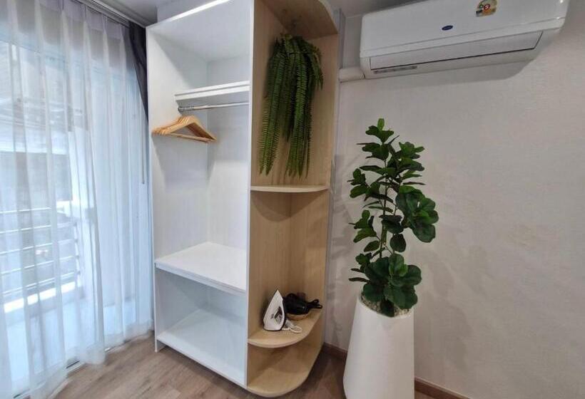 デラックススイート, Otter House Aonang Soi 13