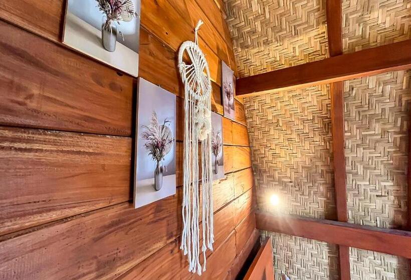 Номер Deluxe, Volcano Cabin Batur Redpartner