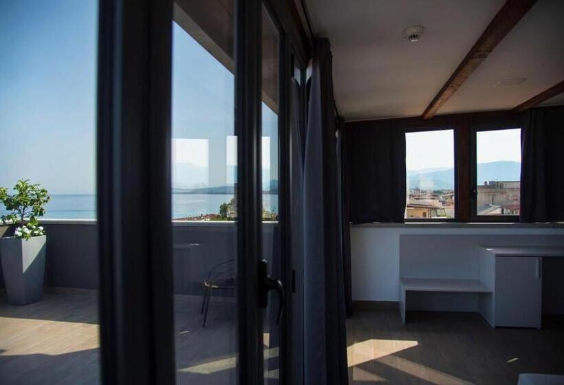Номер Стандарт с Террасой, Il Vicoletto Bovalino   B&b