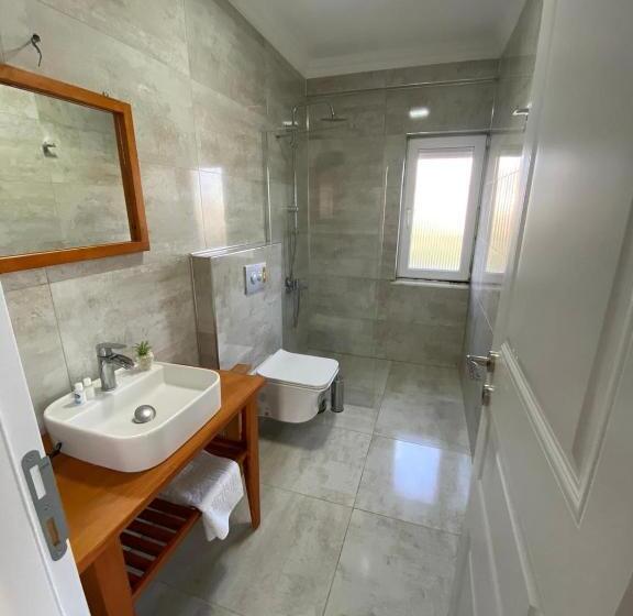 四人标准间, Mavi̇ Rota Buti̇k Otel