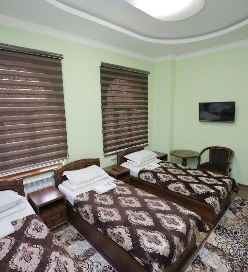 스탠다드 트리플 룸, Guest House Gumbaz Sts