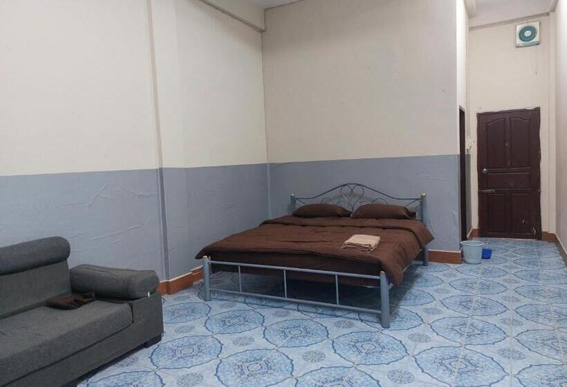 חדר דלוקס, Mabuhay Guest House, Thai Embassy Vientiane