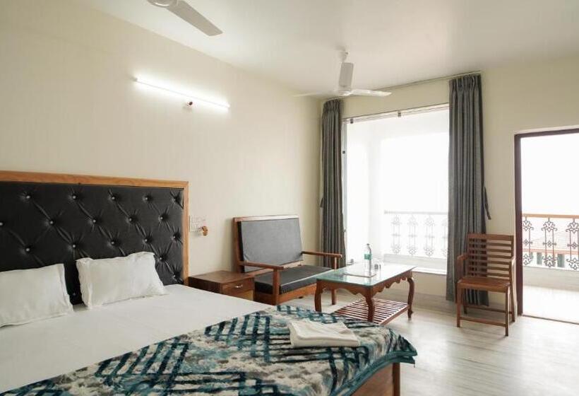 Номер Deluxe Вид на Море Боковой, Tarangamala On Beach
