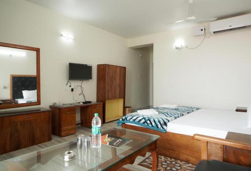 Номер Deluxe с Балконом, Tarangamala On Beach