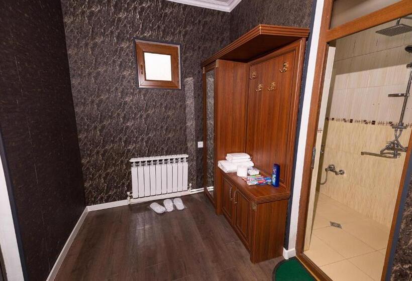 اتاق پریمیوم چهارنفره, Cənnət Məkən Göygöl