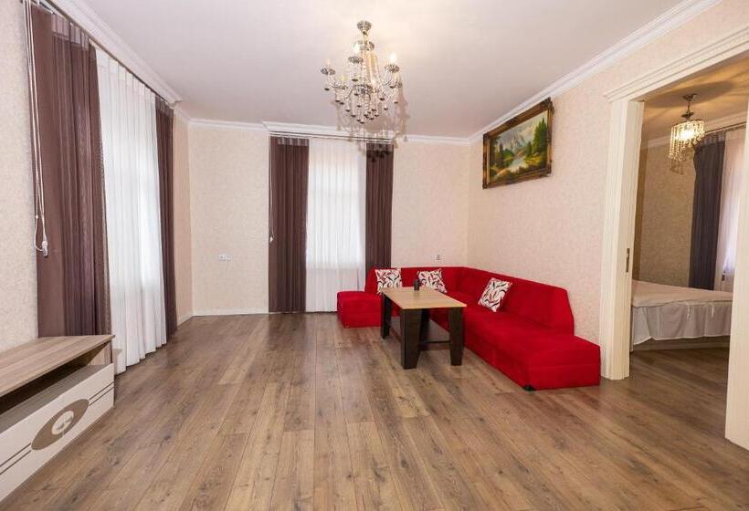 سوییت دوبلکس, Cənnət Məkən Göygöl