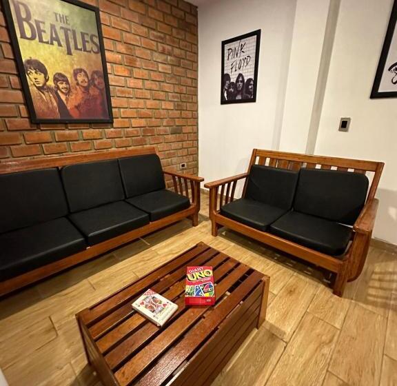 ファミリールーム, La Fogata Del Sur