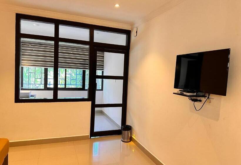 四人豪华间, Luxe Hotel Thekkady