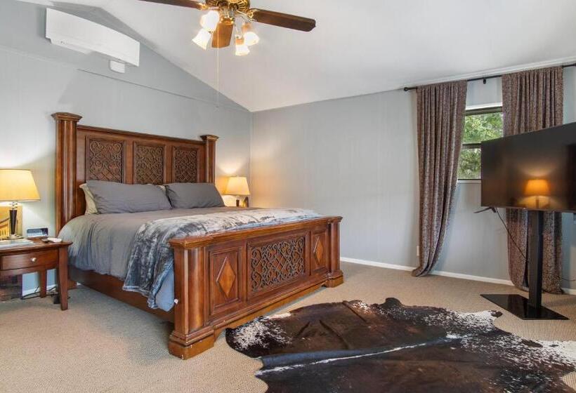 スタンダードルーム, Indian Springs Lakehouse