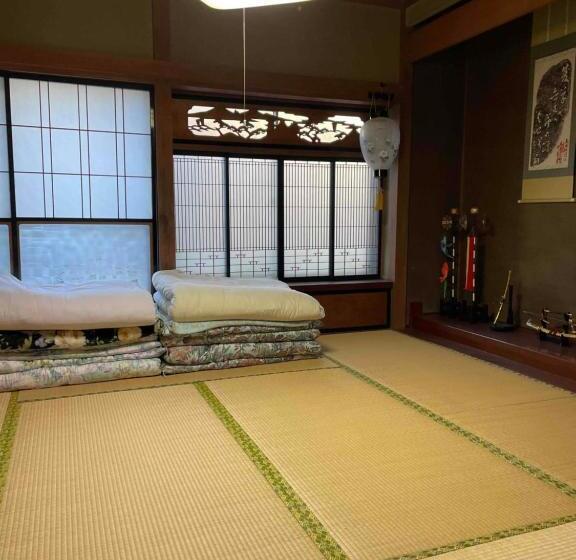 Family Room, Pastime藤熊