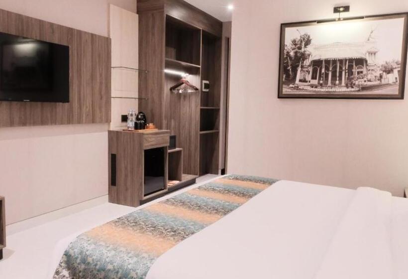 Chambre Deluxe King Size, Eno Front One Hotel Semarang