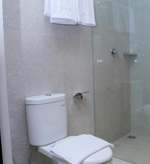 Chambre Standard Lit King Size, Eno Front One Hotel Semarang