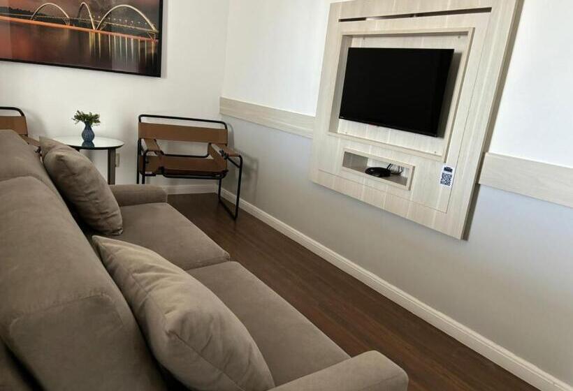 带1个卧室的带阳台的公寓, Lindo Flat Mercure Com Vg Garagem. Vista Panorâmica