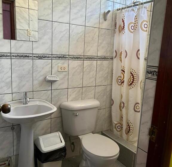 اتاق استاندارد سه نفره, ñariwalac