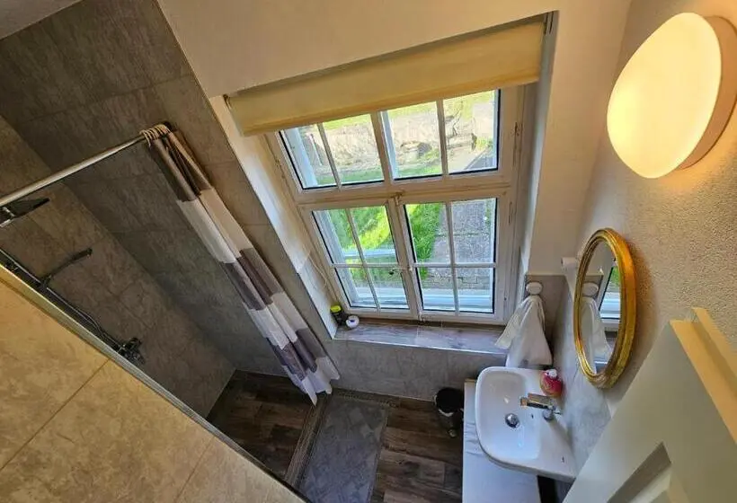 スーペリアシングルルーム, Gästezimmer Ihr Quartier Erdgeschoss Zimmer 2