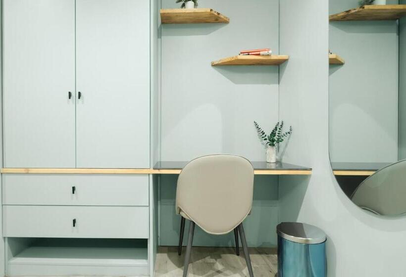 غرفة سوبيريور سرير كينج, Kashco Apartments Wuse 2 Abuja