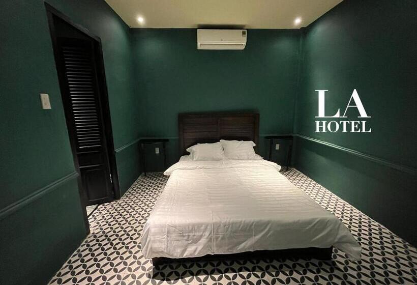 اتاق استاندارد, La