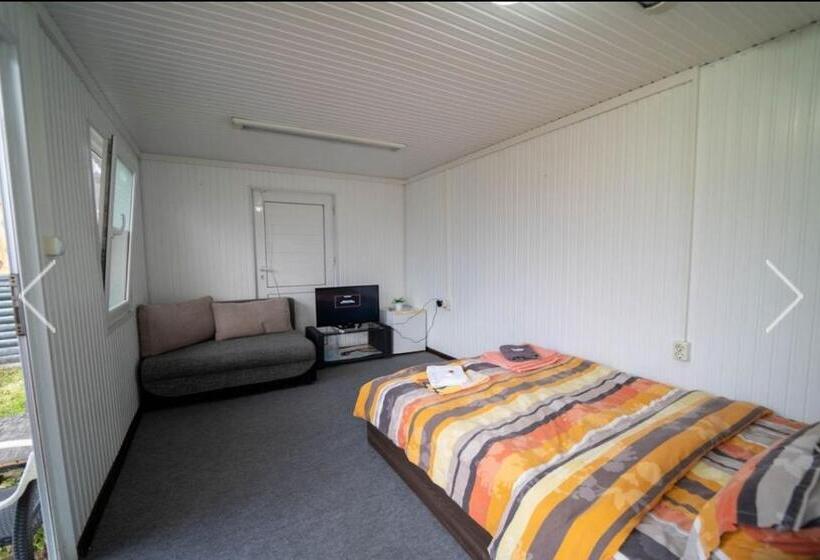 بنجلو قياسى, къщи за гости