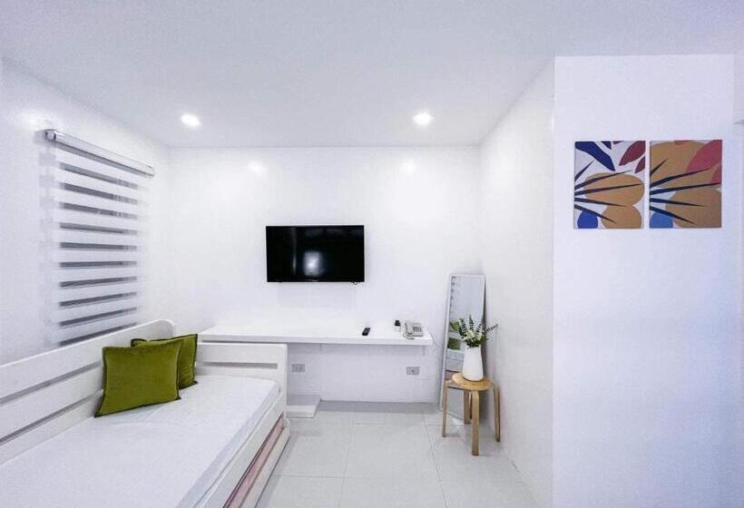 Familjerum Bergsutsikt, Moonlight House Tagaytay