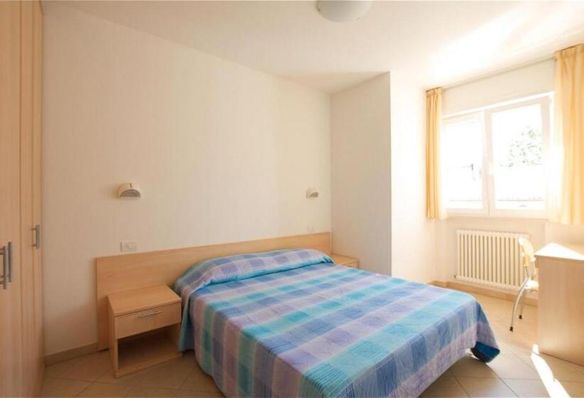 Apartamento 1 Dormitório com Sacada, Alice Appartamenti