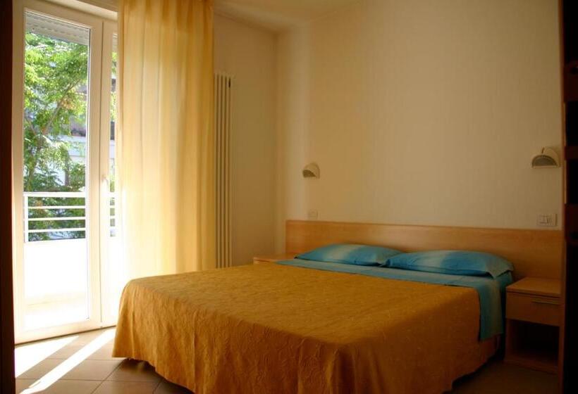 Apartamento 2 Quartos com Varanda, Alice Appartamenti