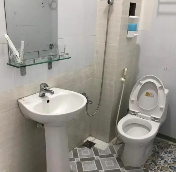 اتاق استاندارد, Khách Sạn Nguyễn Long