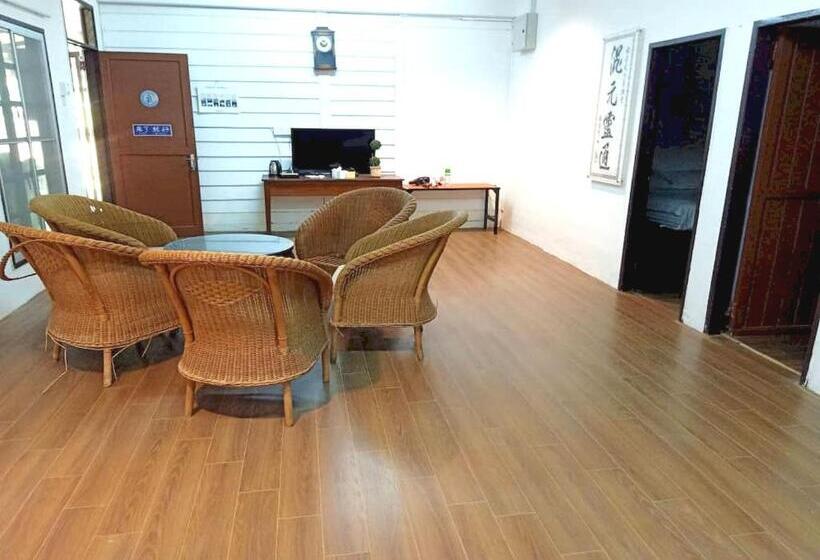 جناح بريميوم, Oyo 90971 Pollock Homestay