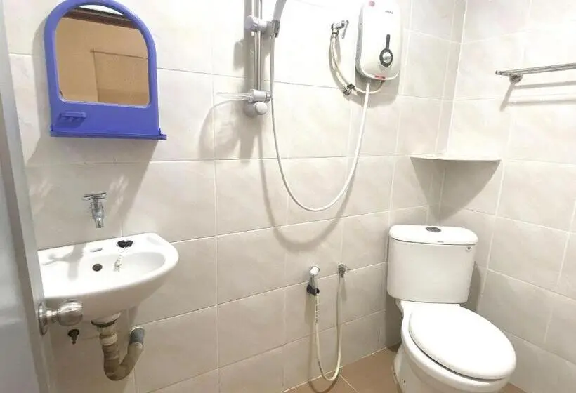 スタンダードトリプルルーム, Oyo 90971 Pollock Homestay