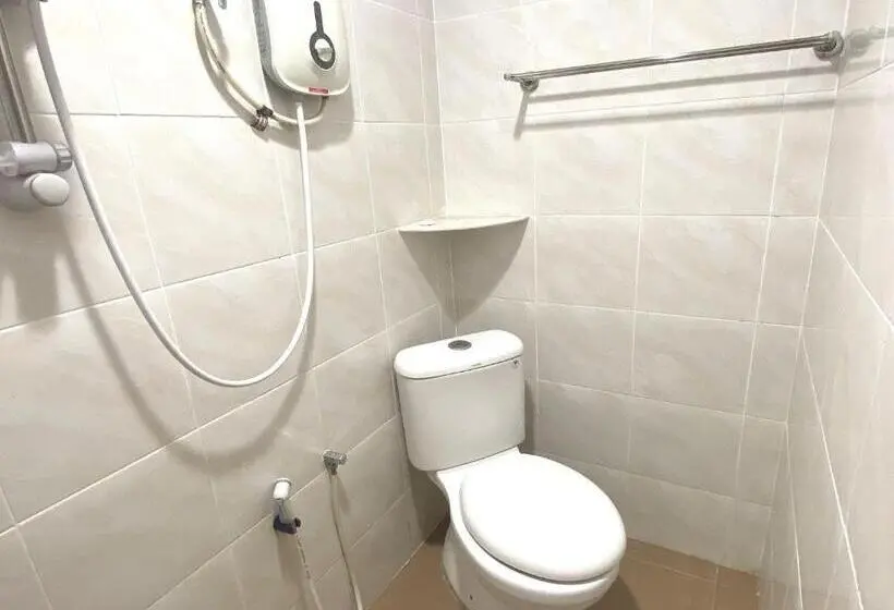 スタンダードトリプルルーム, Oyo 90971 Pollock Homestay