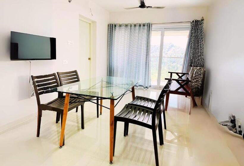 标准工作室, Misty Skywind Retreat