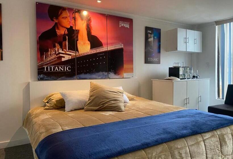 스탠다드 룸, Broadway Suites