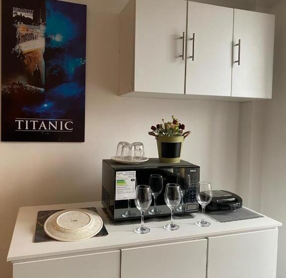 Номер Стандарт, Broadway Suites