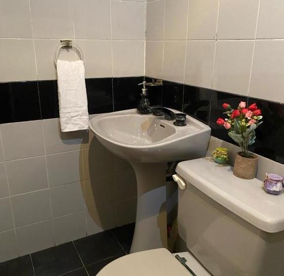 Номер Deluxe, Broadway Suites