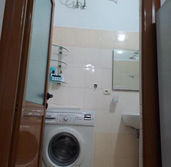آپارتمان 1 خوابه با بالکن, Cozy Home