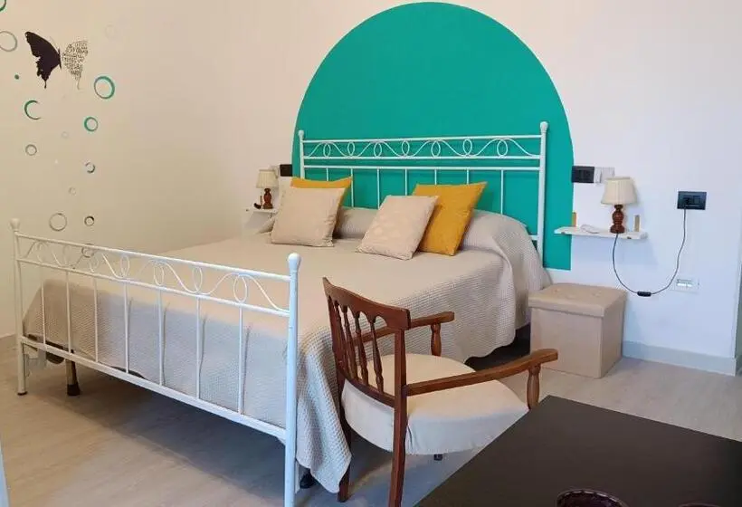スタンダードルーム, Maya Guest House