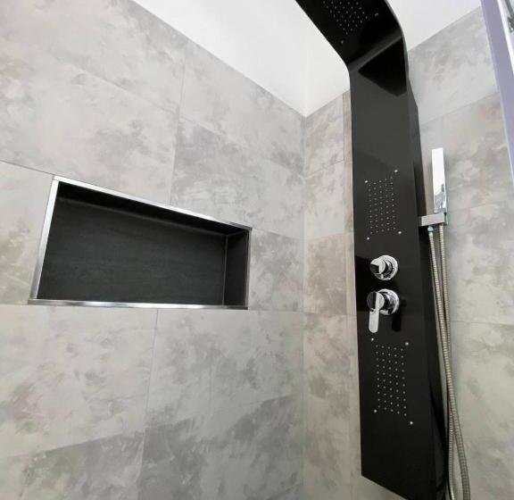 חדר סטנדרט לארבעה, Mediterraneum