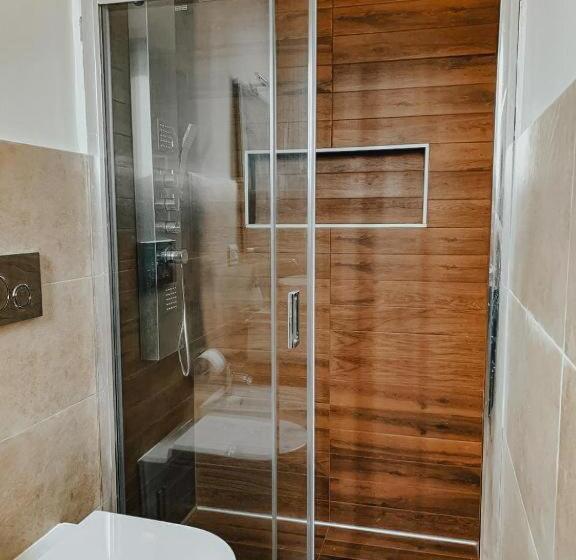 חדר סטנדרט, Mediterraneum