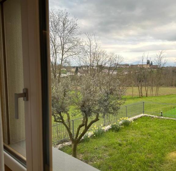 غرفة كومفورت ثلاثية, Origini Holidays