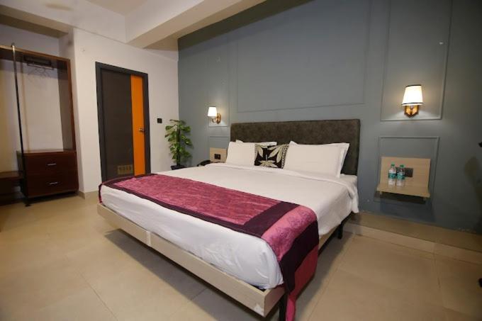 デラックスルーム, Virohaa Garden Hotel Ghaziabad