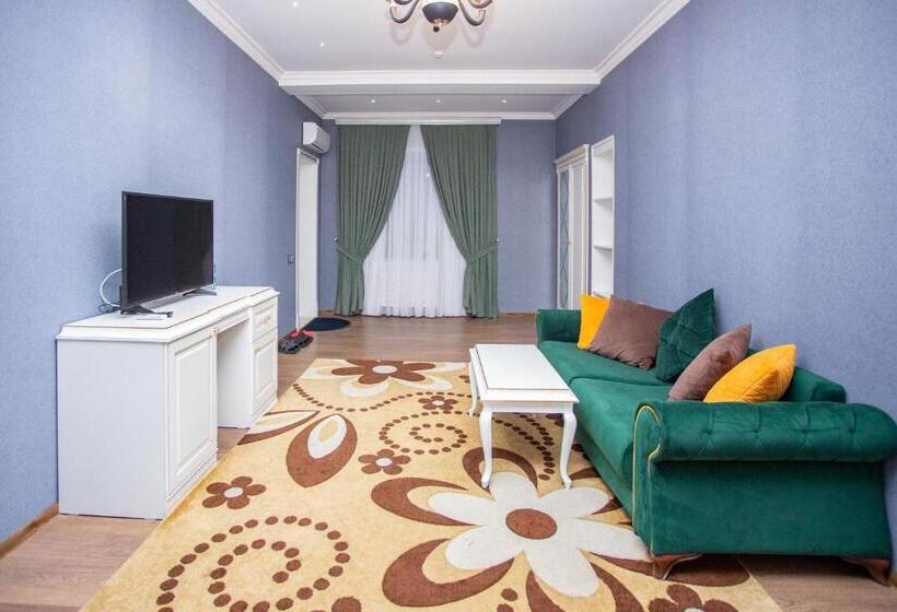 اتاق سوپریور با تخت بزرگ, Aynur Resort