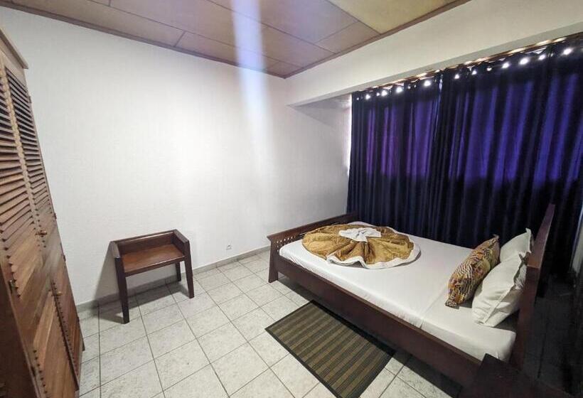 آپارتمان 2 خوابه, Foyer Du Marin