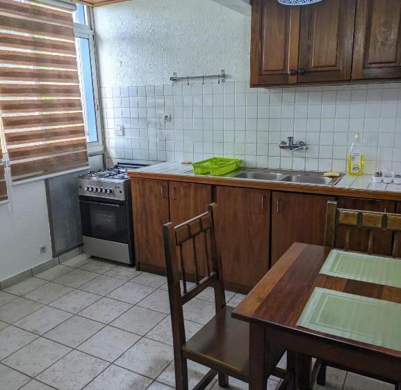 آپارتمان 1 خوابه, Foyer Du Marin