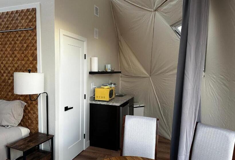 Семейное Бунгало, Nude Glamping Dome